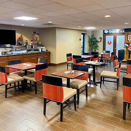 נורוויץ' Comfort Suites Near Casinos מראה חיצוני תמונה