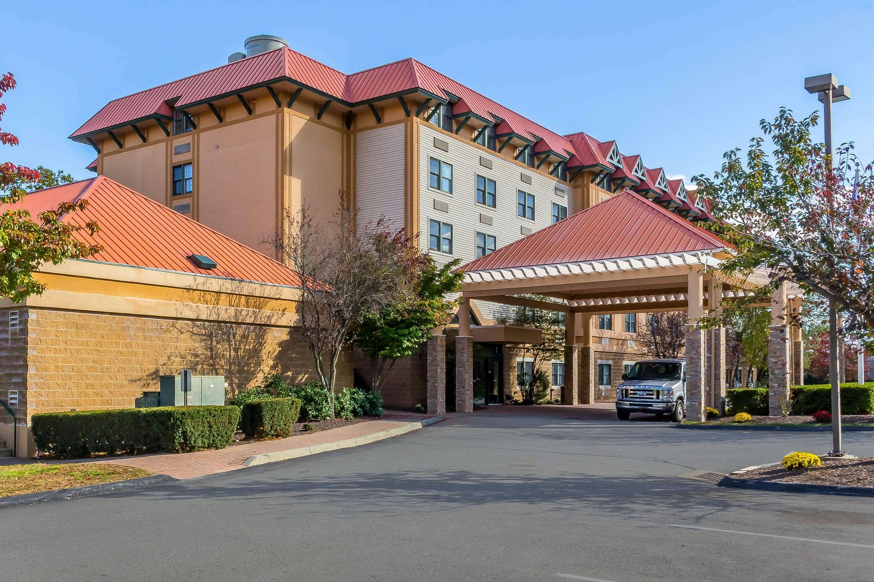 נורוויץ' Comfort Suites Near Casinos מראה חיצוני תמונה