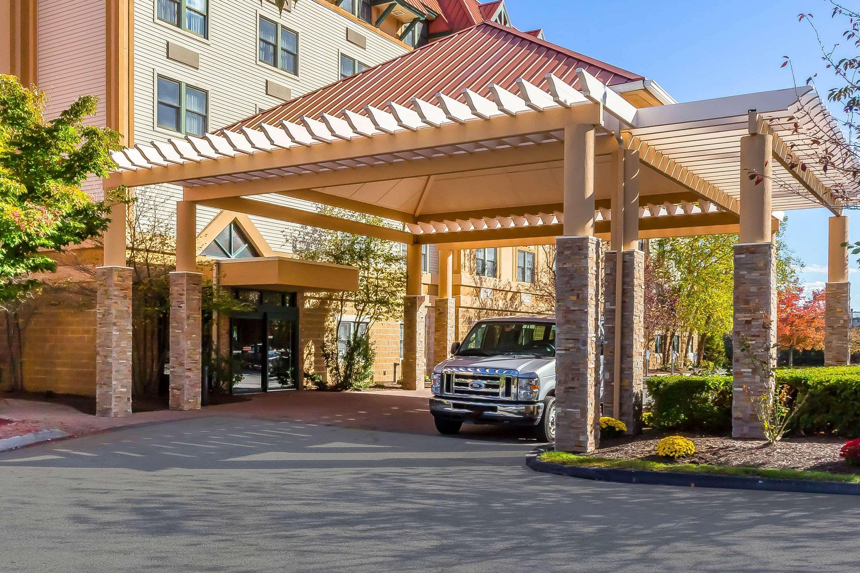 נורוויץ' Comfort Suites Near Casinos מראה חיצוני תמונה