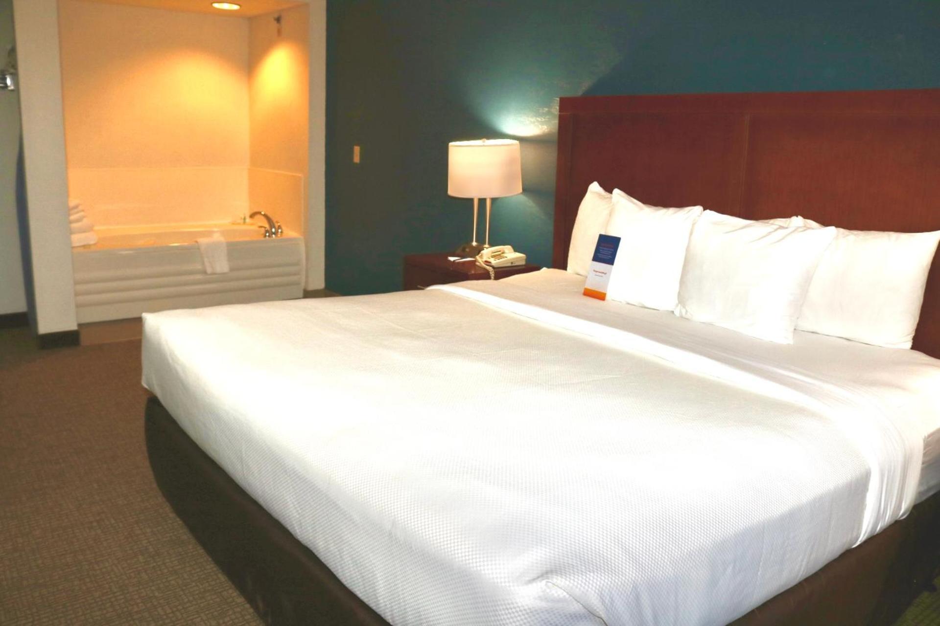 נורוויץ' Comfort Suites Near Casinos מראה חיצוני תמונה