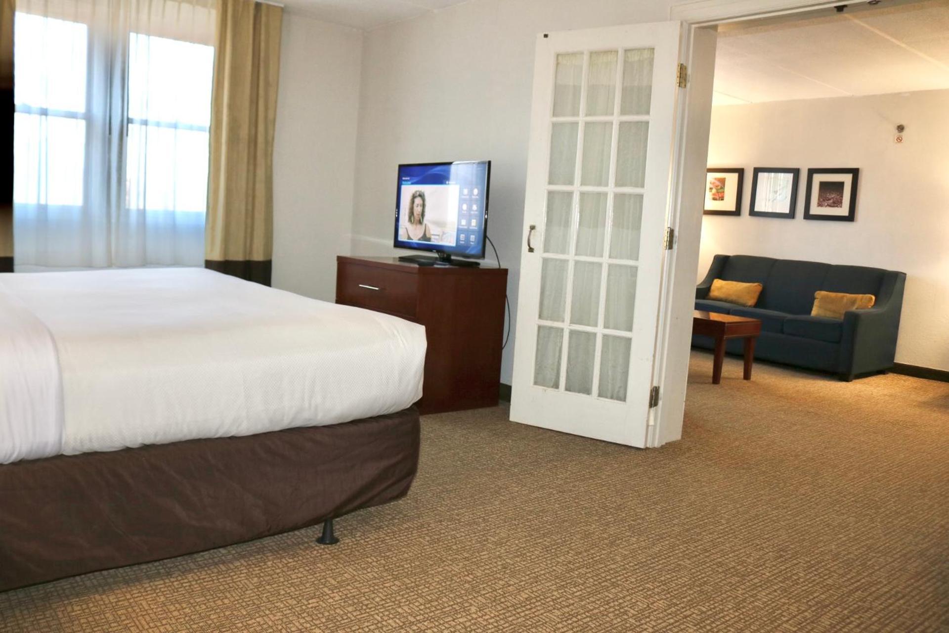 נורוויץ' Comfort Suites Near Casinos מראה חיצוני תמונה