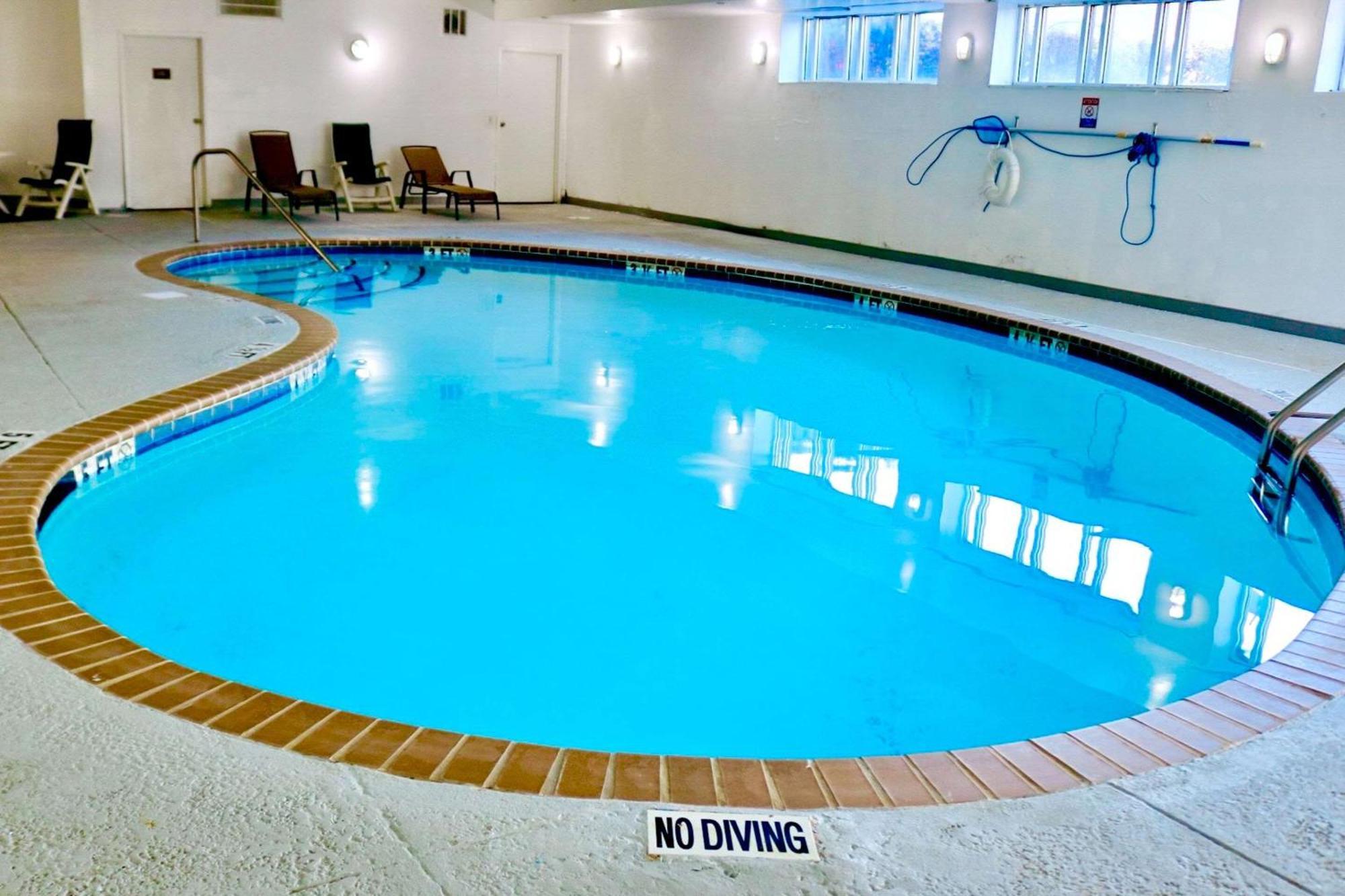 נורוויץ' Comfort Suites Near Casinos מראה חיצוני תמונה