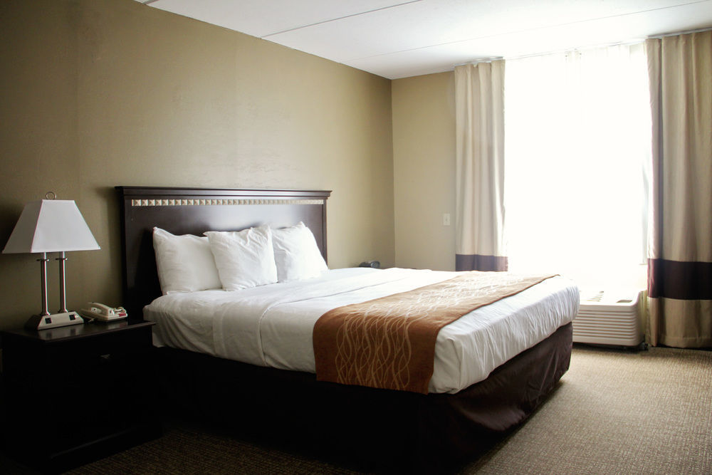 נורוויץ' Comfort Suites Near Casinos מראה חיצוני תמונה